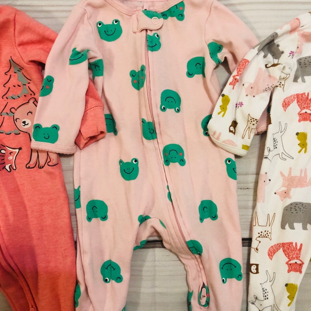 Carter’s 3 month sleeper bundle. - Picture 4 of 7